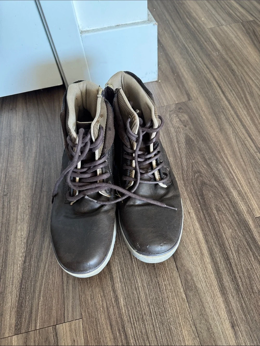 DayFive Men's Brown Leather Chukka Boots with Tan Collar